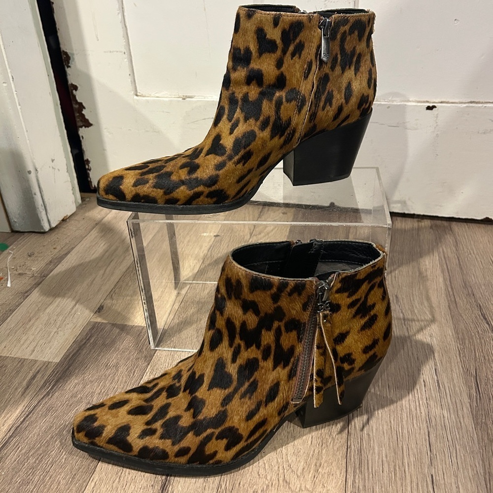 Sam Edelman Animal Print Ankle Western Boots Size 8